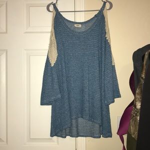 Women’s knit mid sleeve shirt